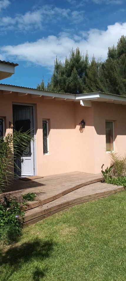   CASA EN   ALQUILER TEMPORARIO EN PINAMAR 2HABITACIONES.PILETA.