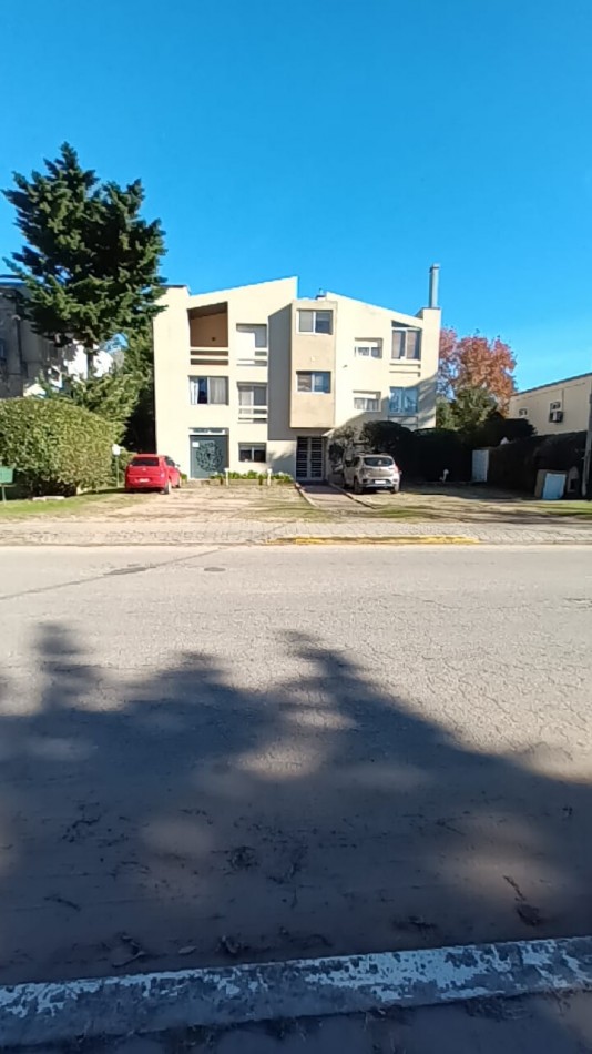 Departamento en venta tres ambiente Pinamar