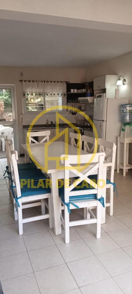 TRIPLEX EN VENTA EN PINAMAR NORTE 3 HABITACIONES 1 TOILETTE 2 BAÑOS COCHERA 