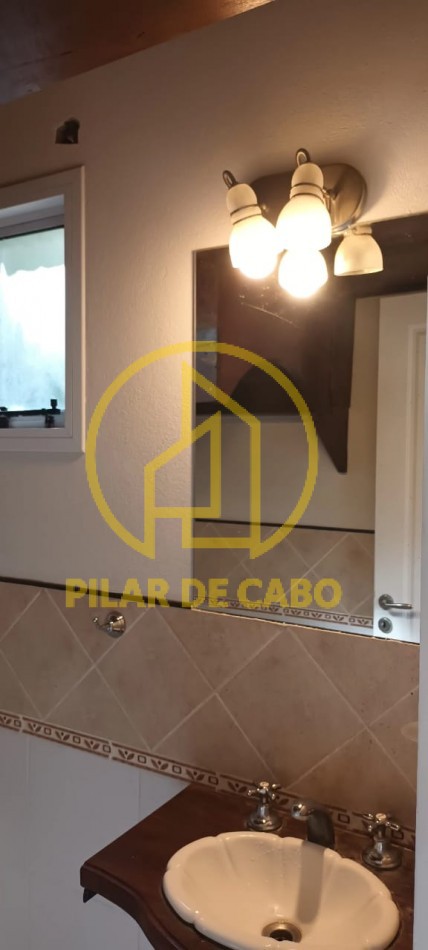 TRIPLEX EN VENTA EN PINAMAR NORTE 3 HABITACIONES 1 TOILETTE 2 BAÑOS COCHERA 