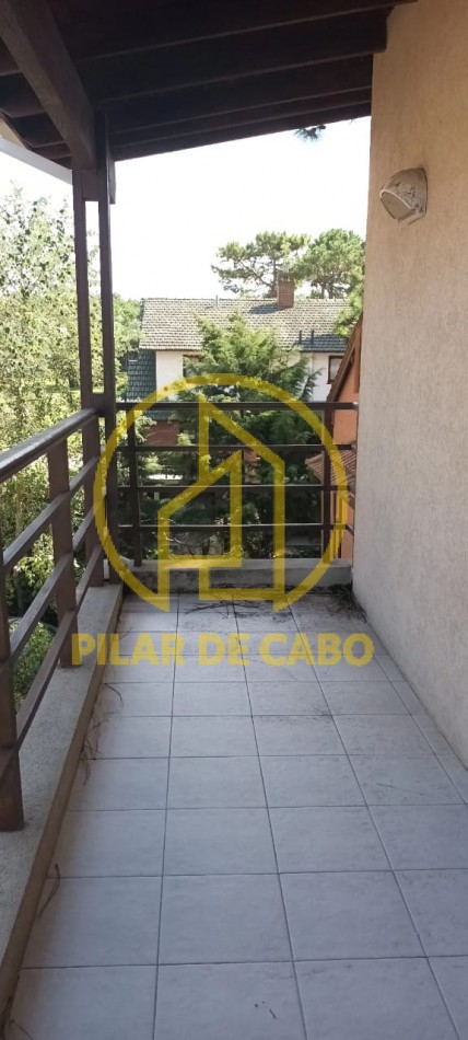 TRIPLEX EN VENTA EN PINAMAR NORTE 3 HABITACIONES 1 TOILETTE 2 BAÑOS COCHERA 