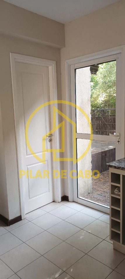 TRIPLEX EN VENTA EN PINAMAR NORTE 3 HABITACIONES 1 TOILETTE 2 BAÑOS COCHERA 
