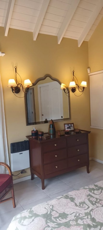 CASA EN VENTA PINAMAR NORTE  PERMUTA EN PARTE DE PAGO POR DEPTO. EN CABA.(CONSULTAR ZONAS DE PREFERENCIAS