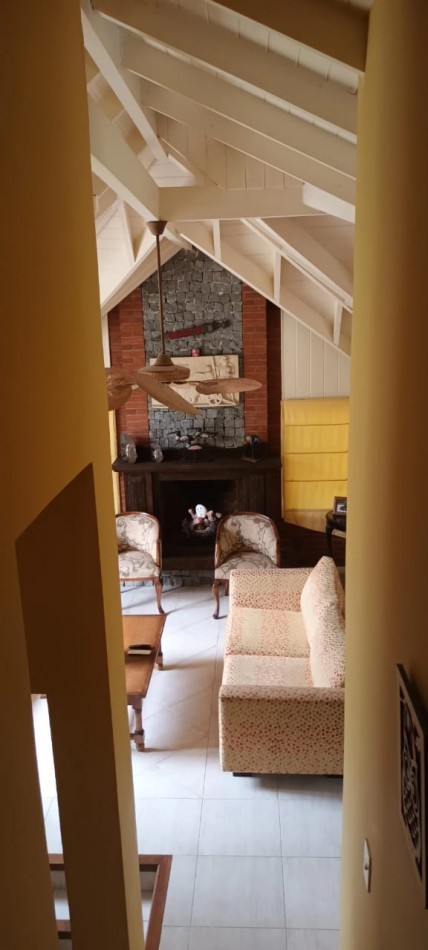 CASA EN VENTA PINAMAR NORTE  PERMUTA EN PARTE DE PAGO POR DEPTO. EN CABA.(CONSULTAR ZONAS DE PREFERENCIAS