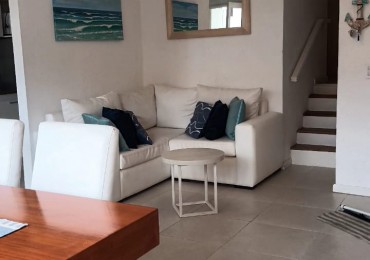 DEPARTAMENTO EN VENTA EN PINAMAR 4 AMBIENTES VISTA AL MAR CON CON COCHERA CUBIERTA