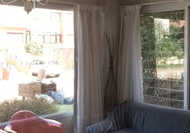 TRIPLEX EN VENTA EN PINAMAR NORTE 3 HABITACIONES 1 TOILETTE 2 BAÑOS COCHERA 