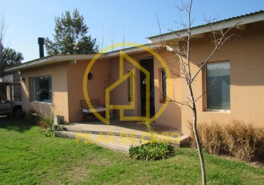   CASA EN   ALQUILER TEMPORARIO EN PINAMAR 2HABITACIONES.PILETA.